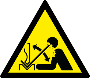 W032